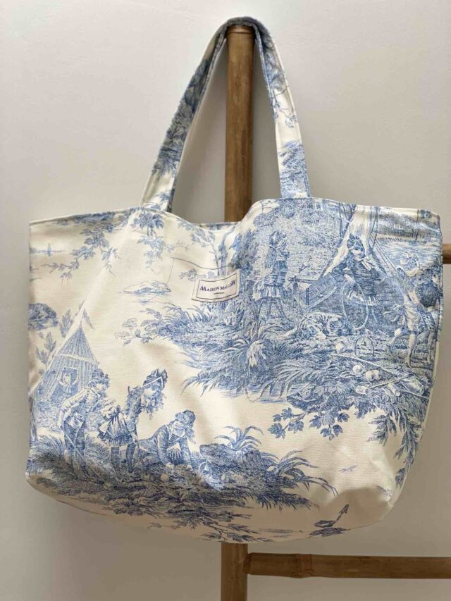 Maison Mallow - Sac Cabas Medium en Toile de Jouy Bleue
