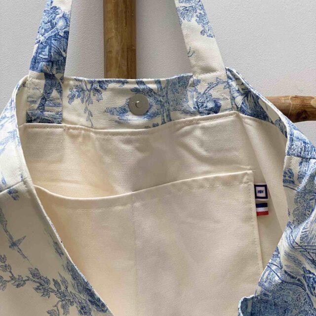 Maison Mallow - Sac Cabas Medium en Toile de Jouy Bleue
