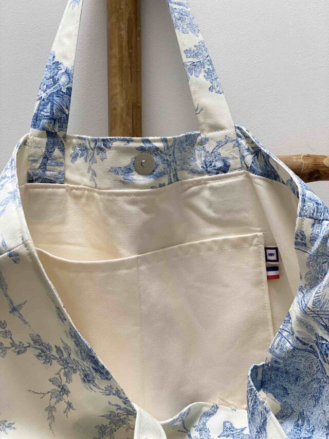 Maison Mallow - Sac Cabas Medium en Toile de Jouy Bleue