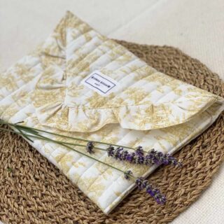 MAISON MALLOW - Pochette matelassée avec volant  Toile Jouy jaune