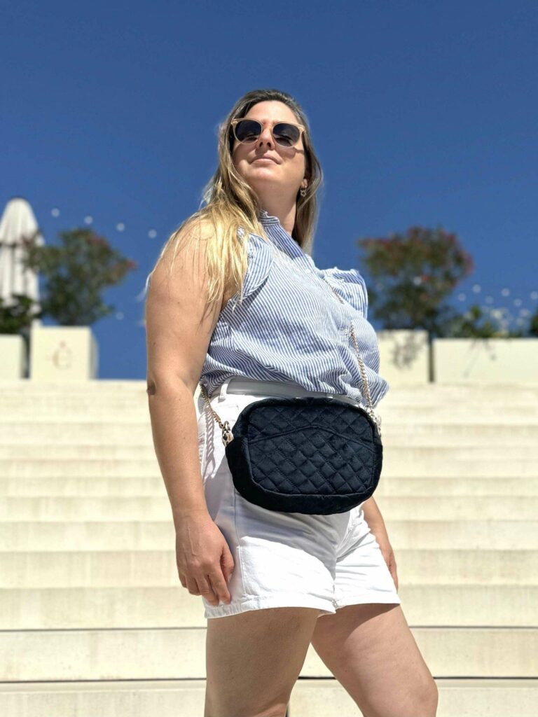 Maison Mallow - Sac à bandoulière bleu à chaîne dorée Constance
