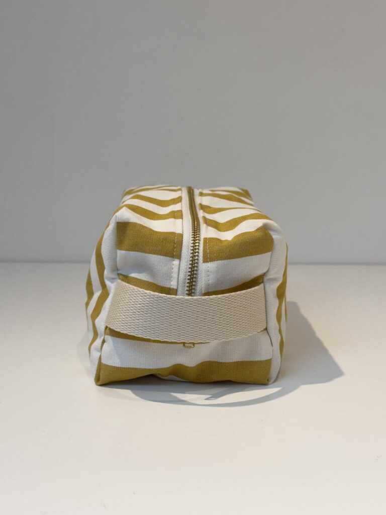 Maison Mallow - Trousse de Toilette à rayures jaune moutarde