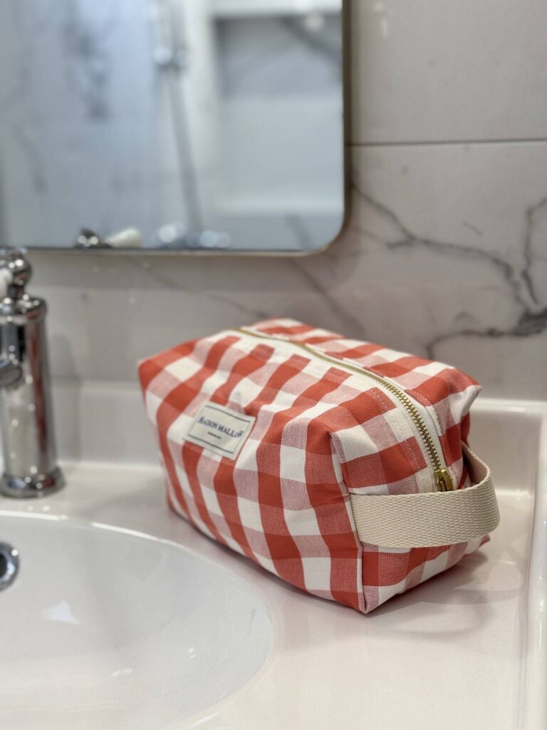 Maison Mallow - Trousse de Toilette à carreaux rouges