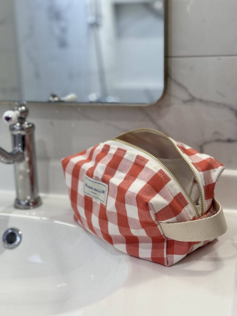 Maison Mallow - Trousse de Toilette à carreaux rouges