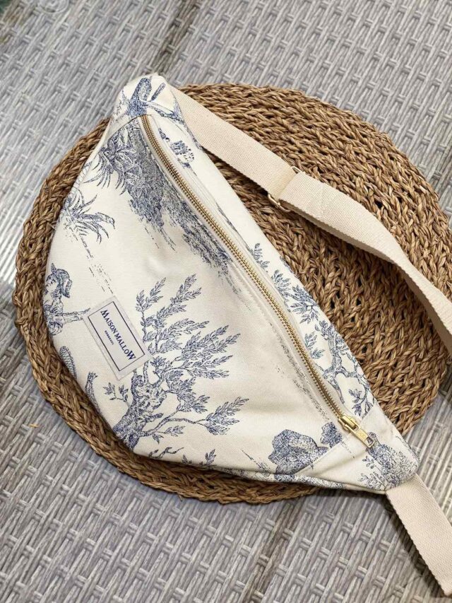 Maison Mallow - Sac Banane Toile de Jouy Bleue
