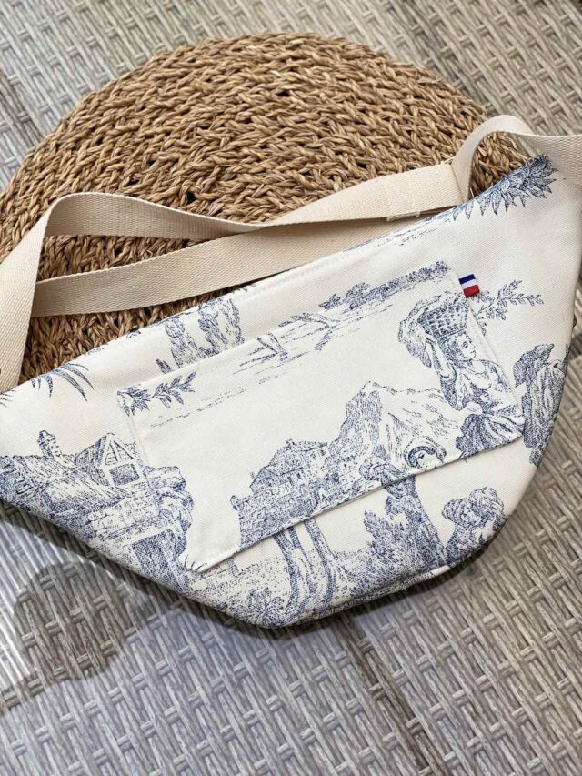 Maison Mallow - Sac Banane Toile de Jouy Bleue