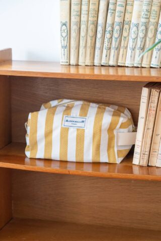 MAISON MALLOW - Trousse de Toilette à rayures jaune moutarde