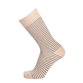 Les Mailles Fantaisies – chaussettes homme – coton beige par la marque Maison Broussaud Maison Broussaud - Les Mailles Fantaisies – chaussettes homme – coton beige