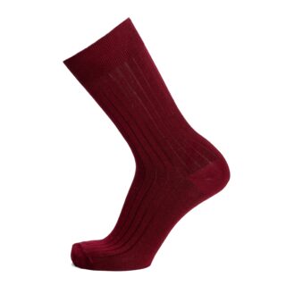 Les fils d’Ecosse – chaussettes homme – coton bordeaux par la marque Maison Broussaud Maison Broussaud - Les fils d’Ecosse – chaussettes homme – coton bordeaux