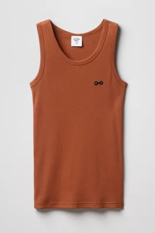 Le Véritable Débardeur Homme Marcel – Cognac par la marque Tricots Marcel Tricots Marcel - Le Véritable Débardeur Homme Marcel – Cognac