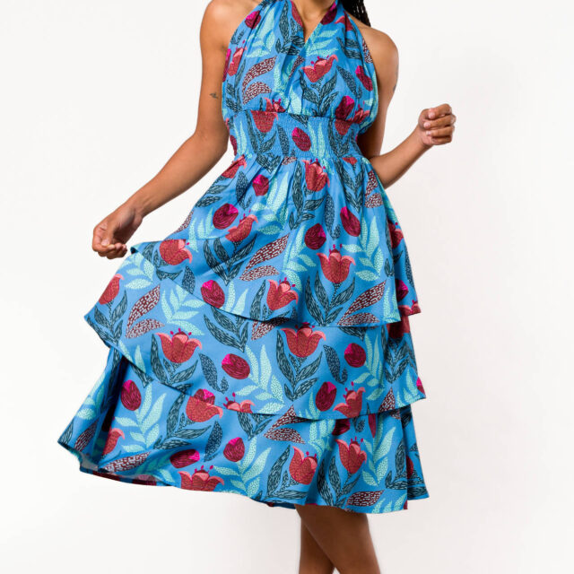 Nevice - Robe bleue à fleurs