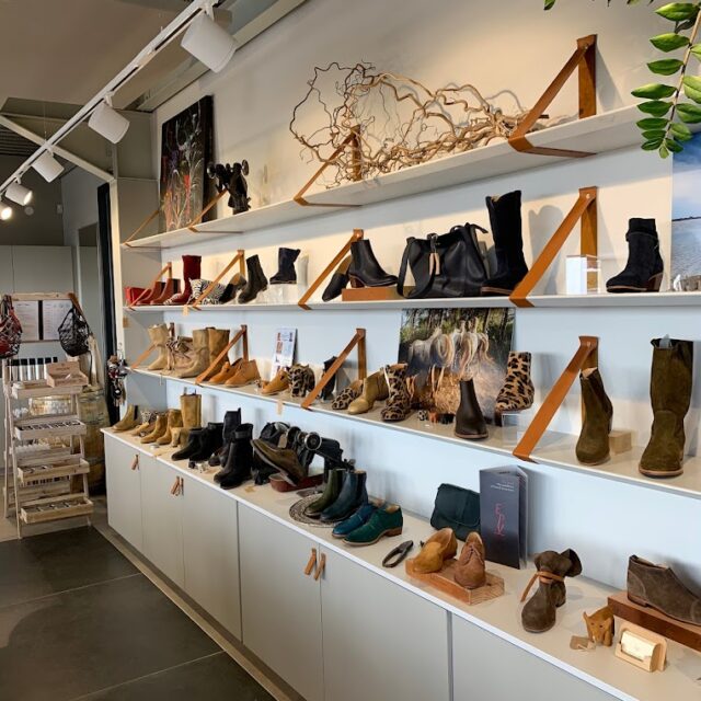 Boutique La Botte Gardiane à Aigues-Vives (magasin d'usine)