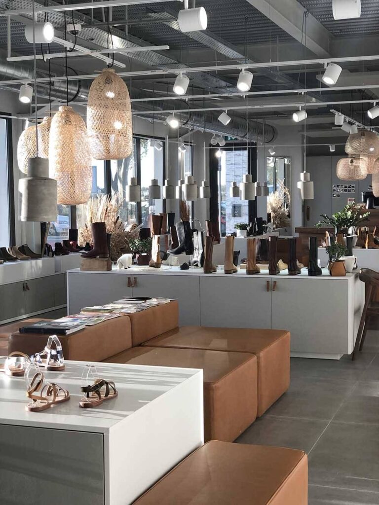 Boutique La Botte Gardiane à Aigues-Vives (magasin d'usine)