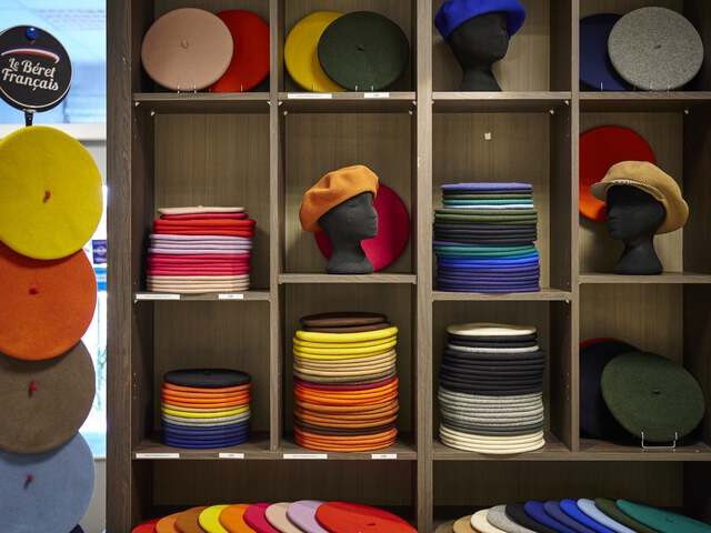 Le béret français - Magasin d'usine à Bayonne