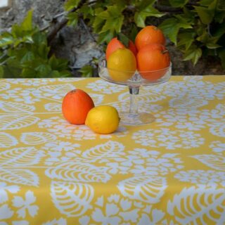 Chemin de table Hortensia jaune par la marque Fleur de Soleil Fleur de Soleil - Chemin de table Hortensia jaune