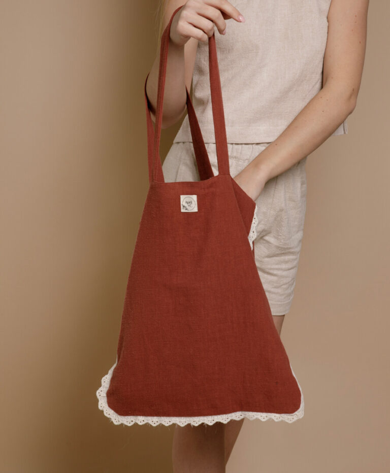 April et C - Totebag