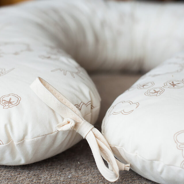 Ardelaine - Coussin d'allaitement en laine