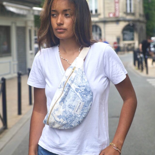 Maison Mallow - Sac Banane Toile de Jouy Bleue