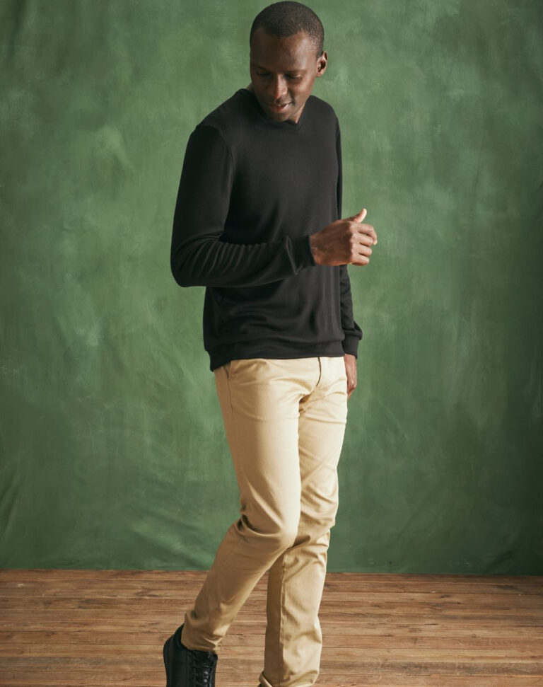 Lemahieu - Pull col V 100% Laine mérinos - Noir - Homme