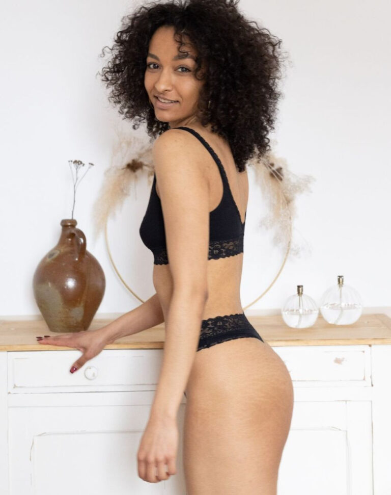 Lemahieu - String Dentelle - Noir - Femme