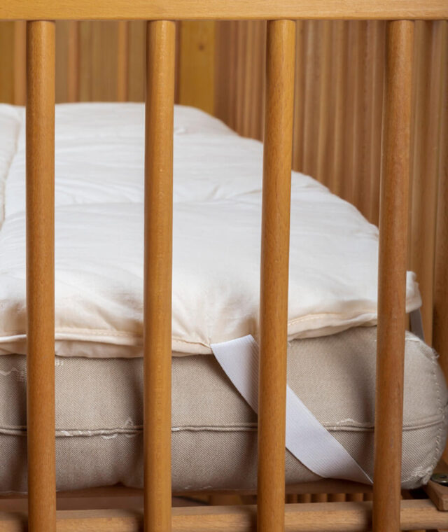 Ardelaine - Surmatelas Douceur en laine pour lit bébé
