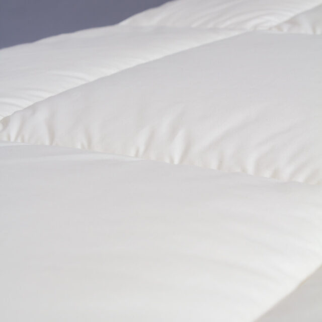 Ardelaine - Surmatelas Douceur en laine pour lit enfant