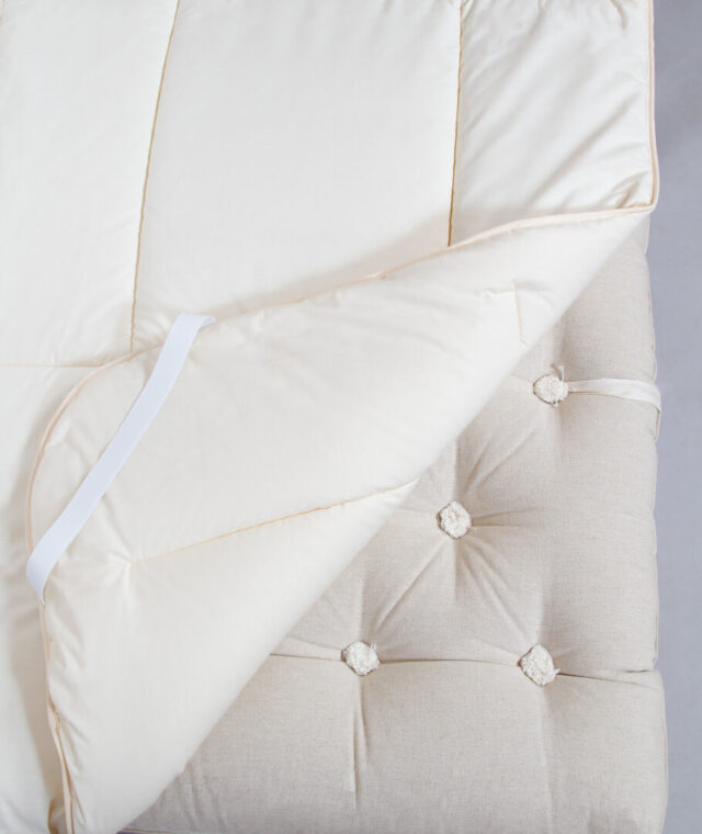 Ardelaine - Surmatelas Douceur en laine pour lit enfant