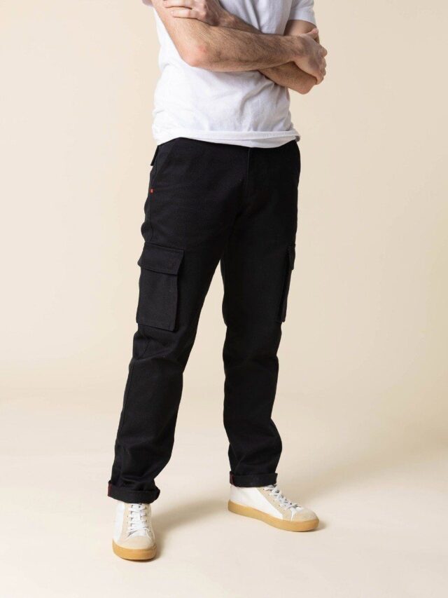 1083 - CARGO DROIT 111N coton bio superdenim uni noir Homme
