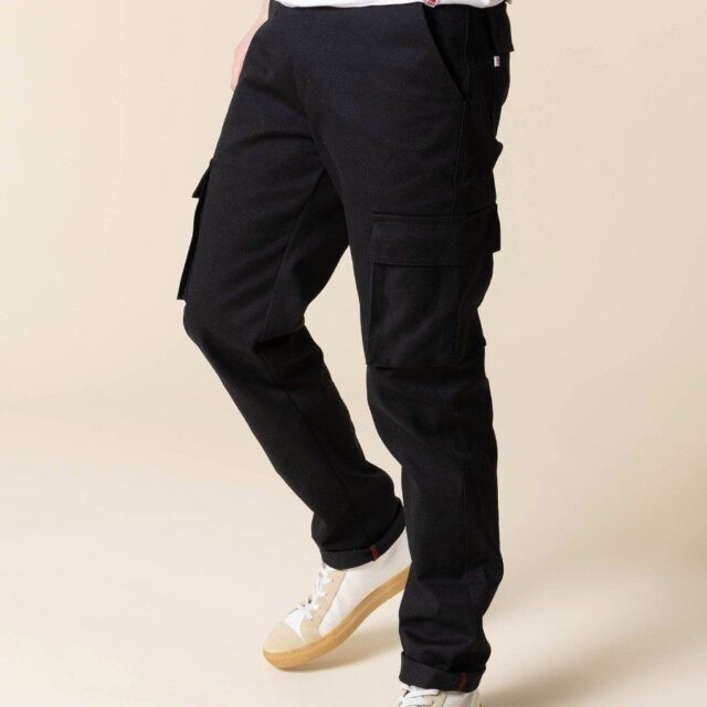 1083 - CARGO DROIT 111N coton bio superdenim uni noir Homme