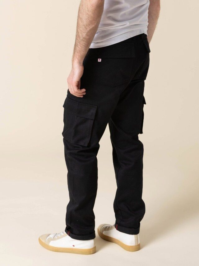 1083 - CARGO DROIT 111N coton bio superdenim uni noir Homme