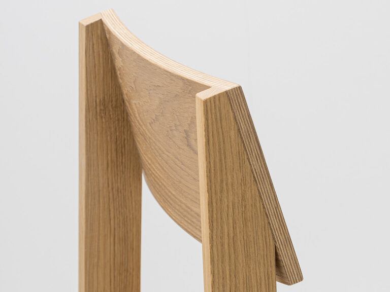 Delavelle - Chaise en Bois Massif éco-responsable - PilPil