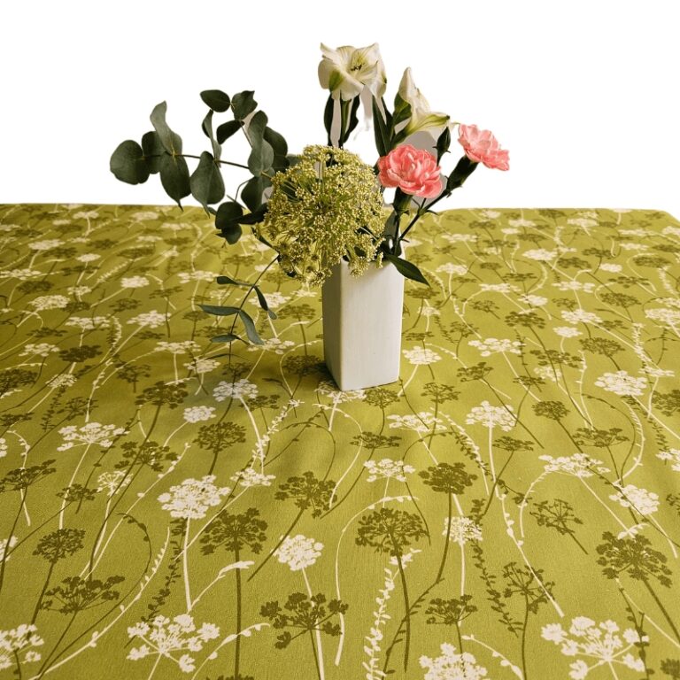 Fleur de Soleil - Nappe ronde ou ovale enduite Herbes vertes