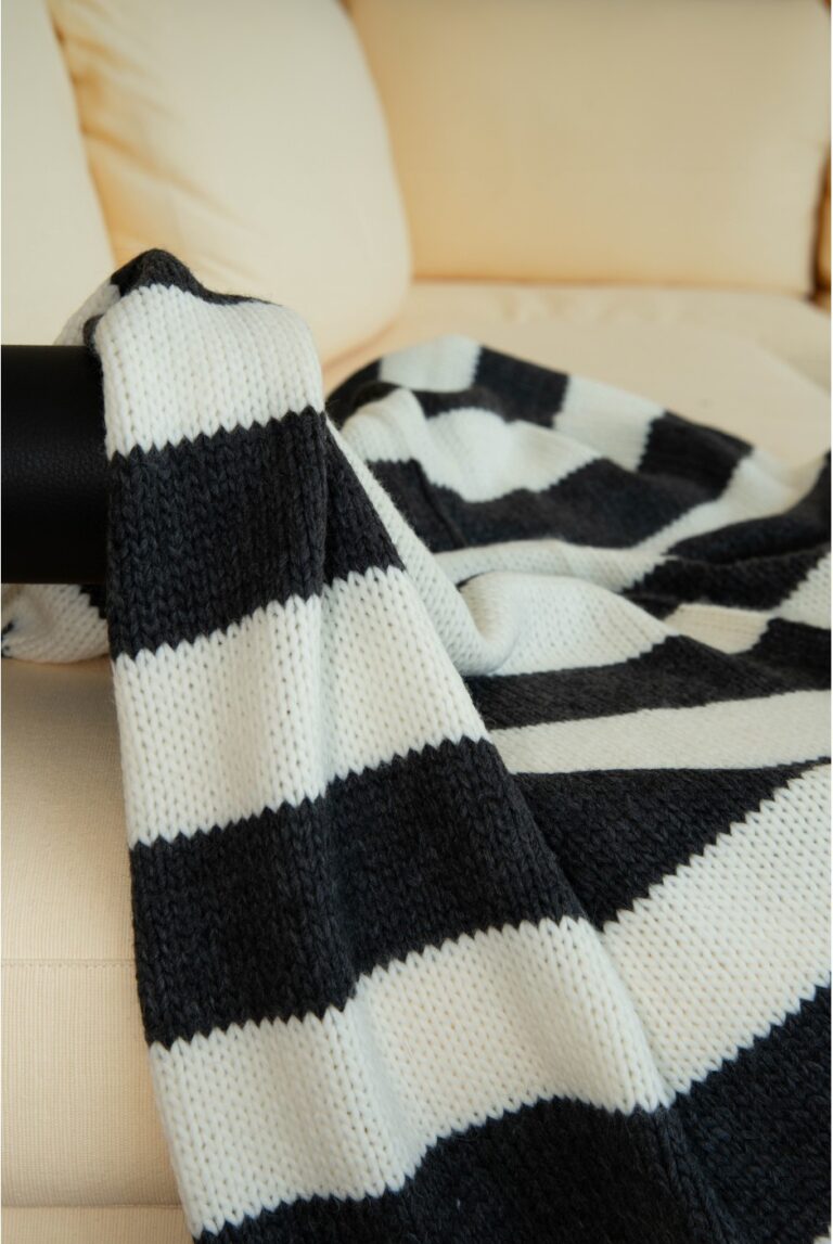 maison-bonnefoy - Plaid Carnac – Ecru-Asphalte