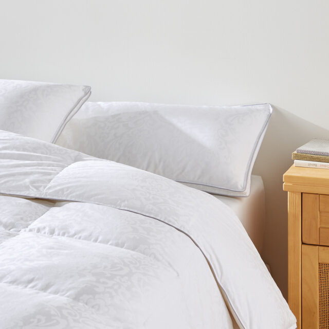 LA REDOUTE INTERIEURS - Traversin Moelleux 30% Duvet Premium Anti-acarien