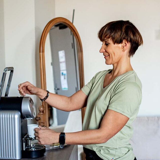 Seizepointneuf - T-SHIRT ISABELLE CLASSIQUE VERT OLIVE