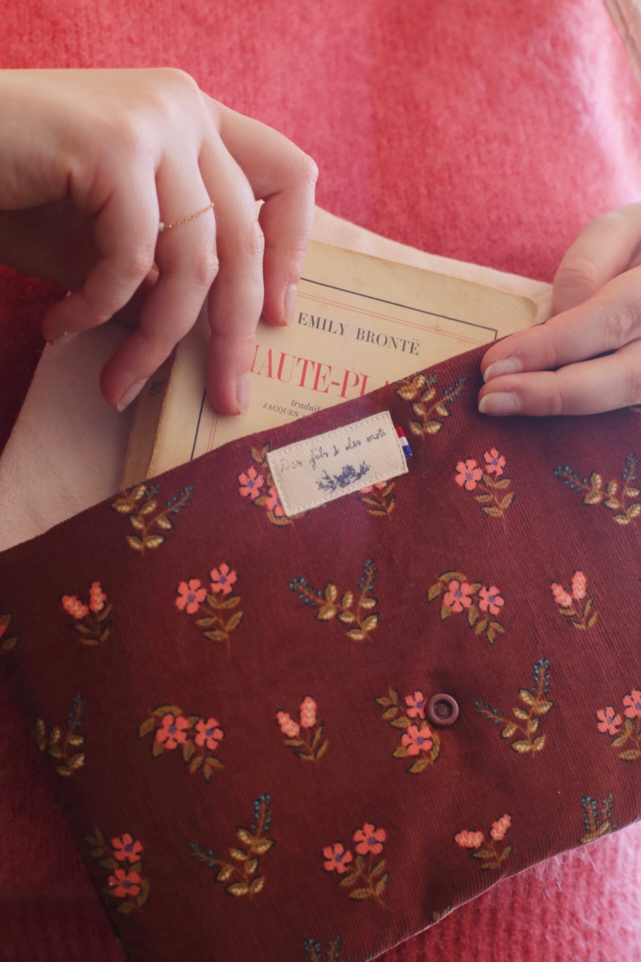 Des fils et des mots - pochette / housse