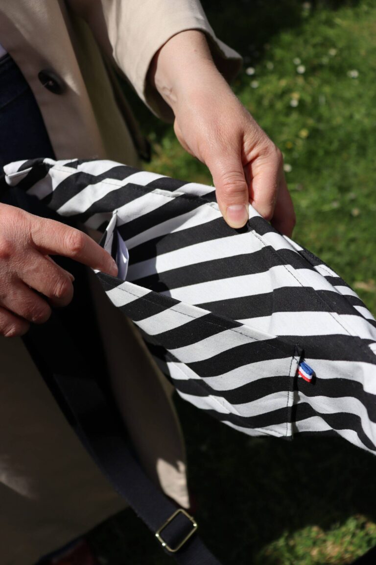 Maison Mallow - Sac Banane à rayures noires et blanches