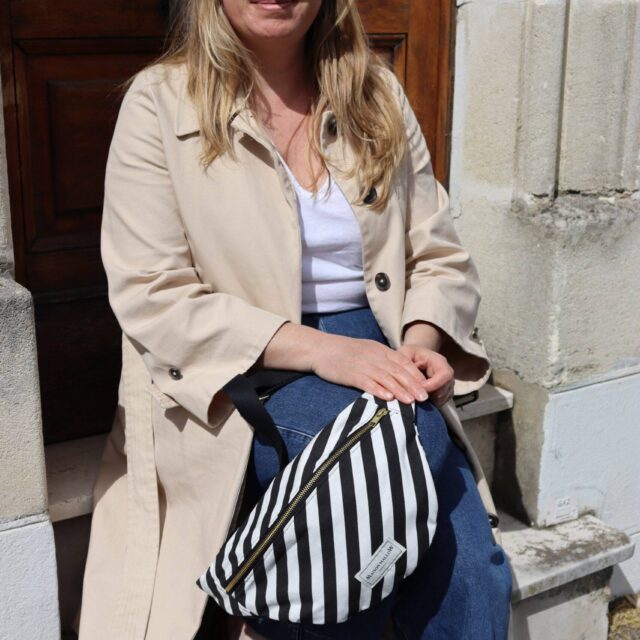 Maison Mallow - Sac Banane à rayures noires et blanches