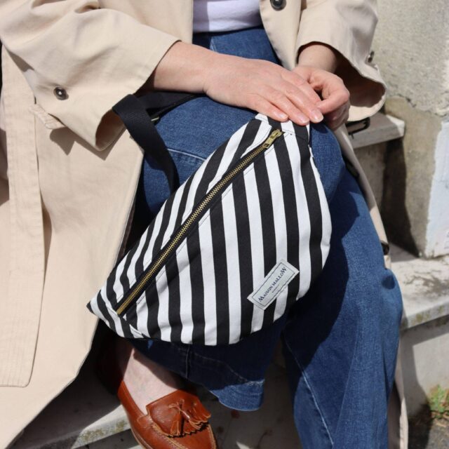 Maison Mallow - Sac Banane à rayures noires et blanches