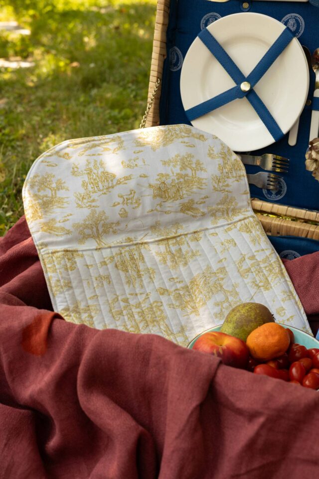 Maison Mallow - Pochette matelassée Toile de Jouy Jaune - Prototype