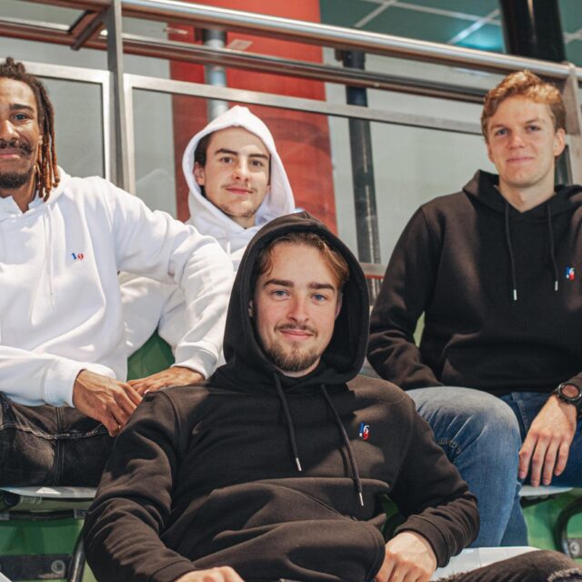 Seizepointneuf - SWEAT A CAPUCHE KEVIN