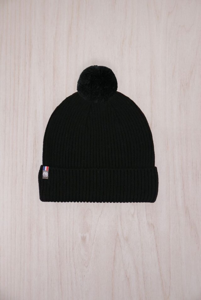 Bonnet Perinne Noir Avec pompon par la marque Maison Bonnefoy Maison Bonnefoy - Bonnet Perinne Noir Avec pompon