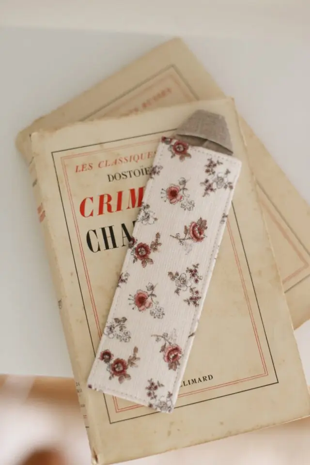 Marque-page « La Mare au diable de George Sand » par la marque Des fils et des mots Des fils et des mots - Marque-page « La Mare au diable de George Sand »