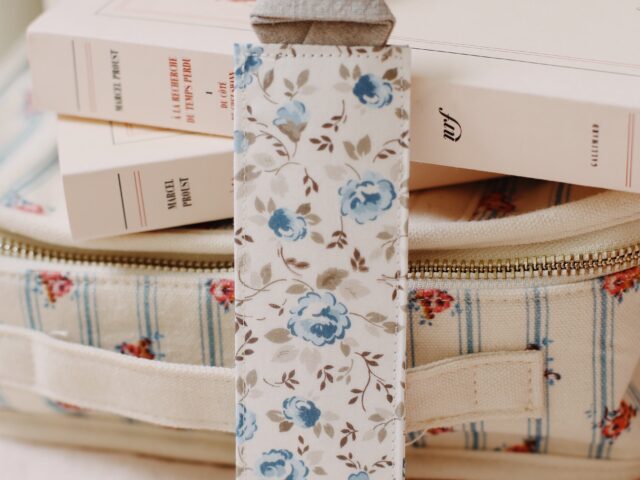 des fils et des mots default title marque page la princesse de cleves de mme de la fayette 51286748037462 Des fils et des mots - Marque-page « La Princesse de Clèves de Mme de La Fayette »