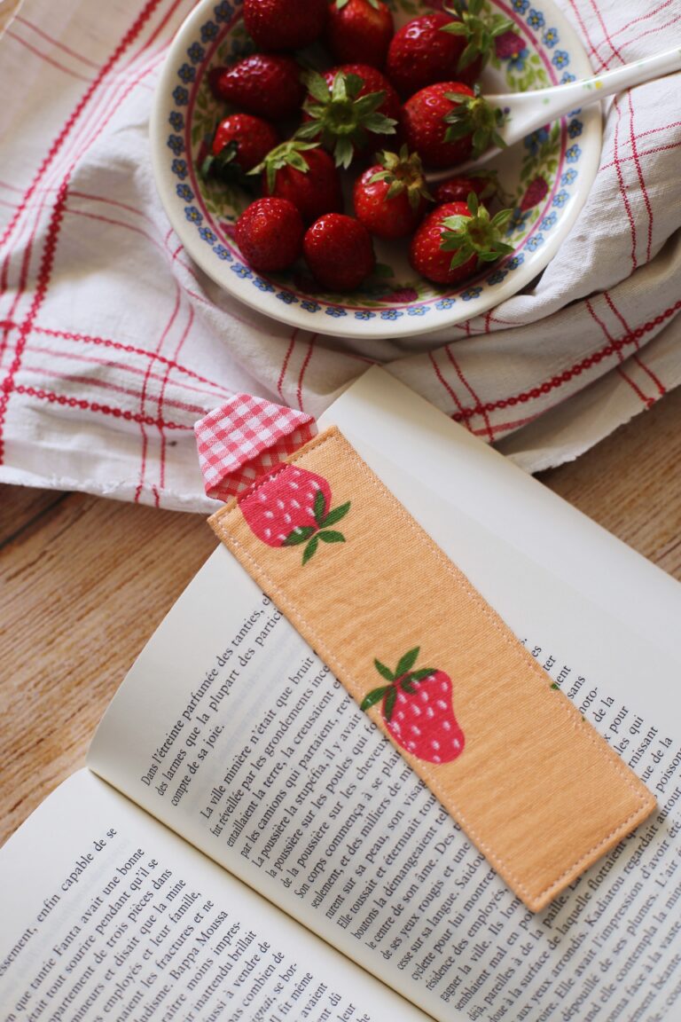 Des fils et des mots - Marque-page « La vagabonde de Colette »