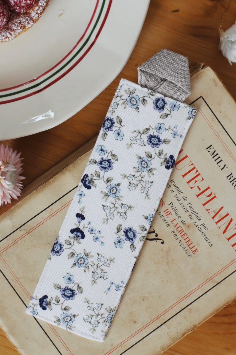 Des fils et des mots - Marque-page « Le lilas »