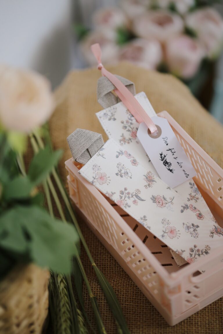 Des fils et des mots - Marque-page « Le muguet »