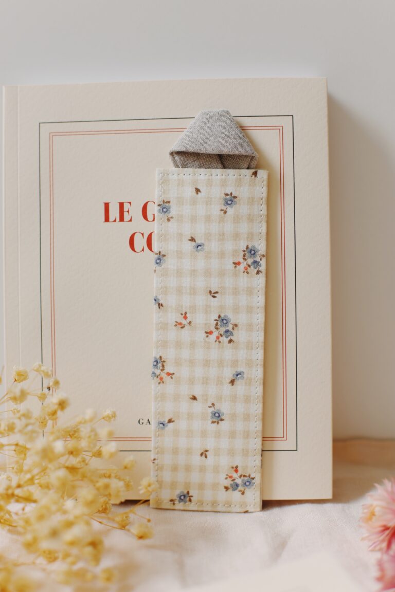 Des fils et des mots - Marque-page « Notre-Dame de Paris de Victor Hugo »