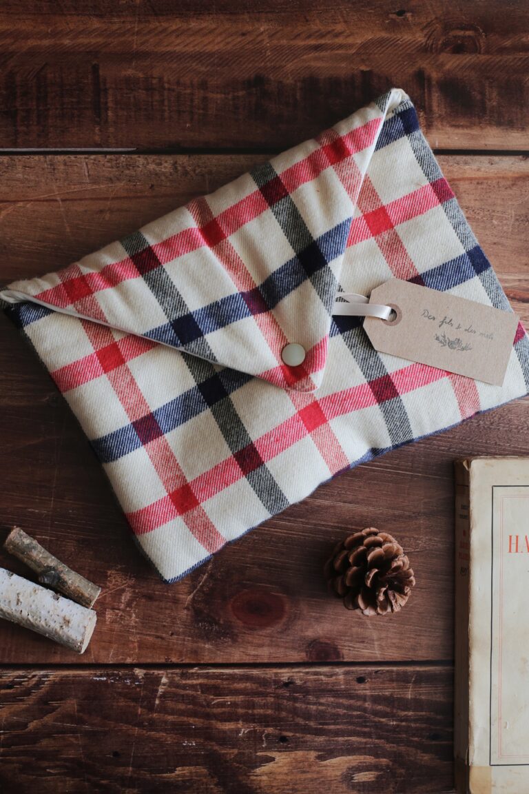 Des fils et des mots - Housse « Le Crime de l’Orient-Express d’Agatha Christie » - plusieurs formats