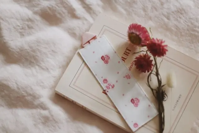 Des fils et des mots - Marque-page « Roméo et Juliette de Shakespeare »